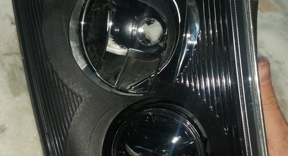 Volvo VNL Fog Light Kit