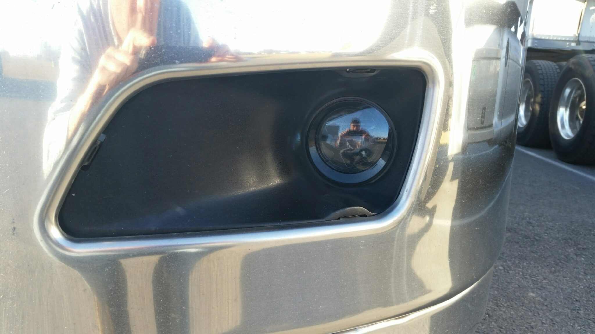 Peterbilt 579 LED Projector Fog Lights Deep Space Lighting